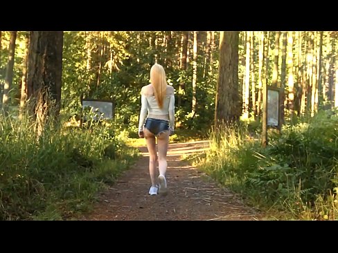 ❤️ Красива жена, която се движи бавно, а не голо видео ❤❌ Порн видео в bg.dewporn.ru ❌